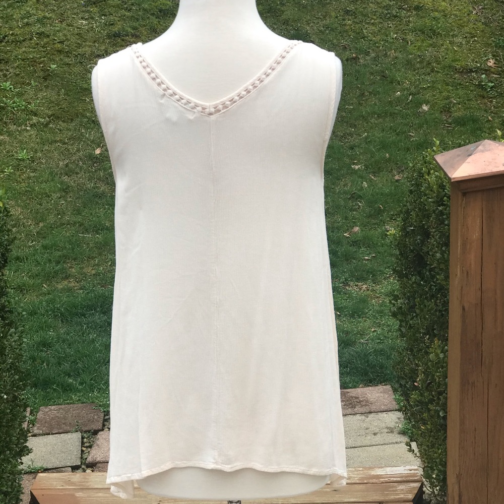 Creme colored Top - Picture 4 of 7